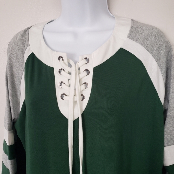 Famulily XXL Long Sleeve Shirt Raglan Green Grey White Lace Up Top - Picture 7 of 7